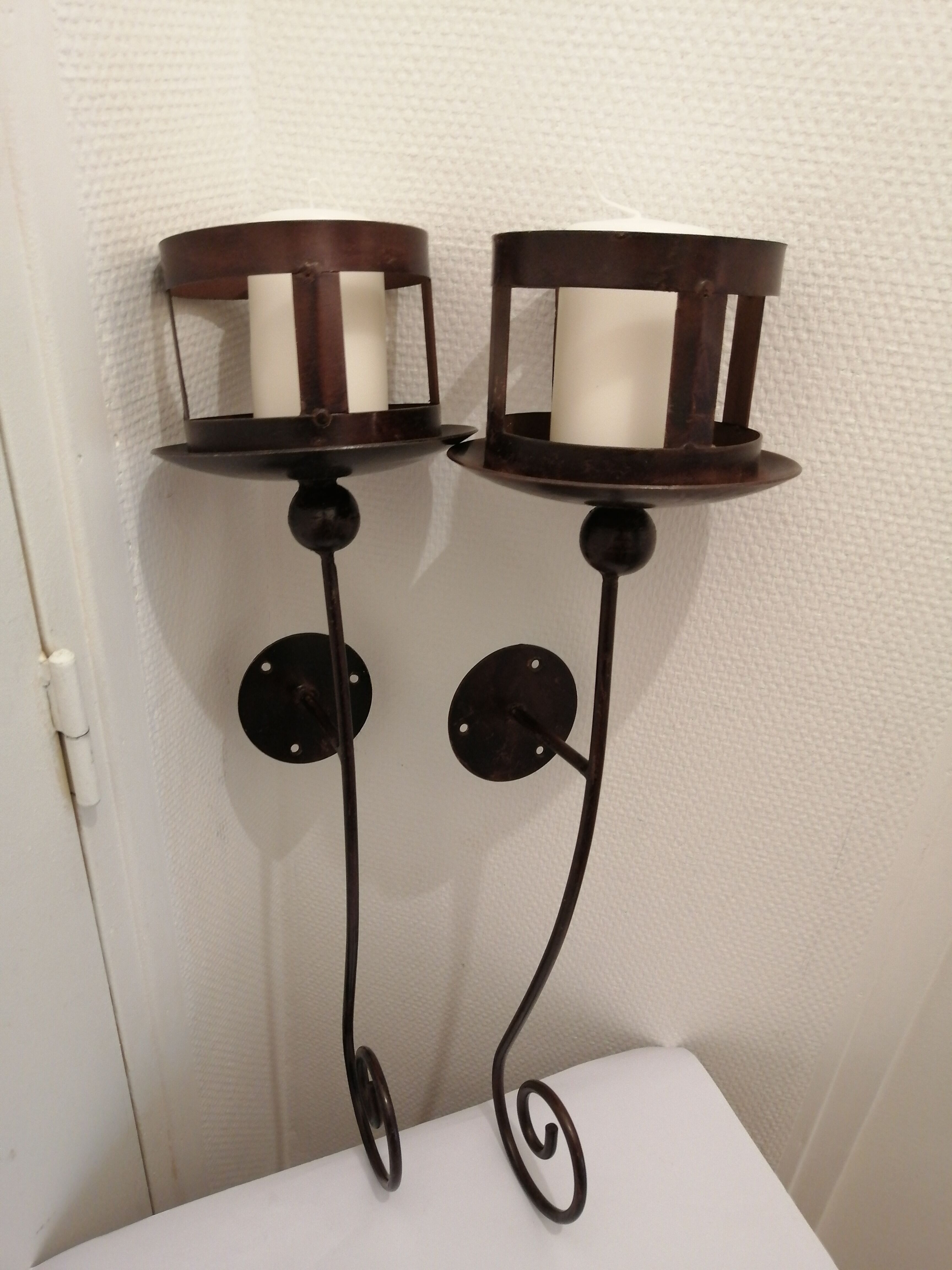 Set two 2 photophores