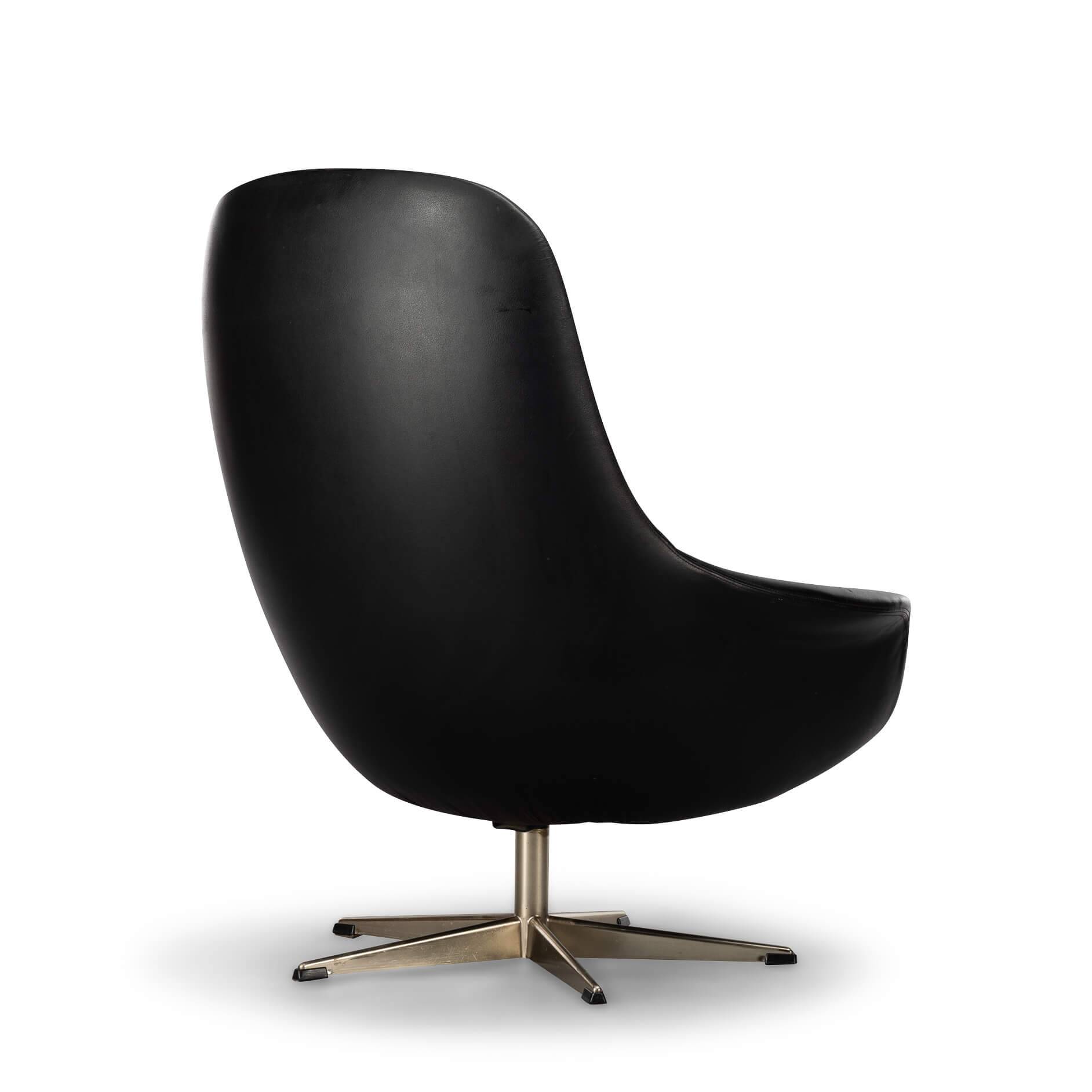 Danish Design Black Leather Swivel chair by H.W. Klein for Bramin, 1960s