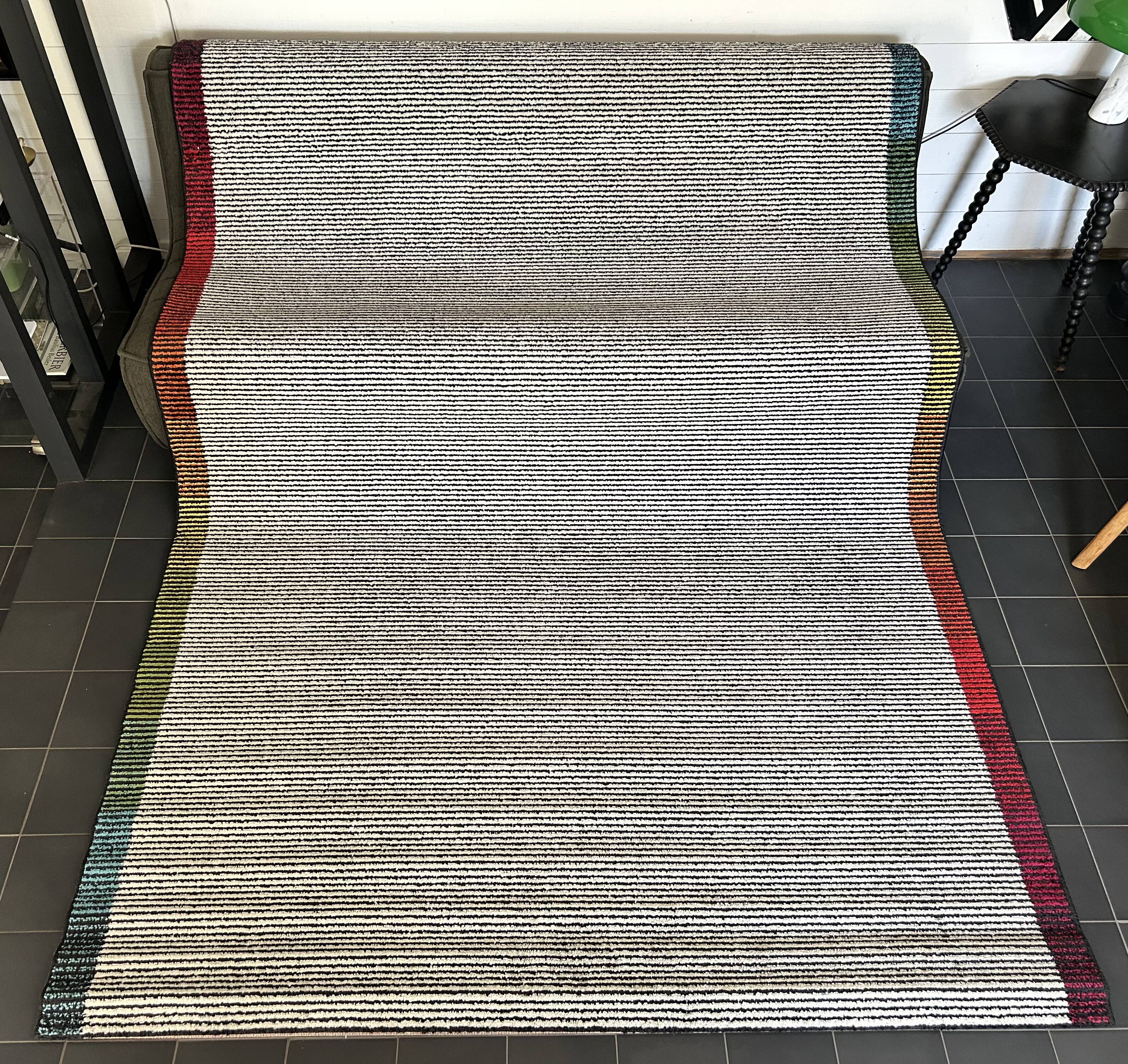 Graphic rug thousand stripes 200x290