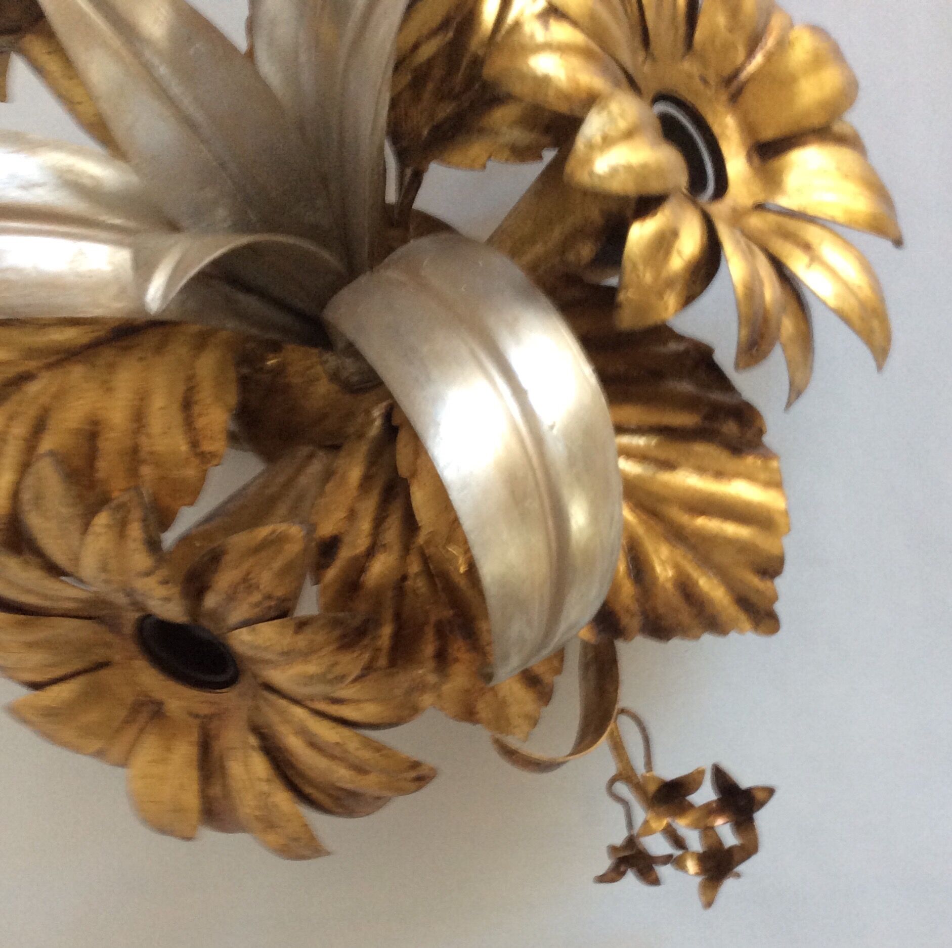 Gold metal wall lamp