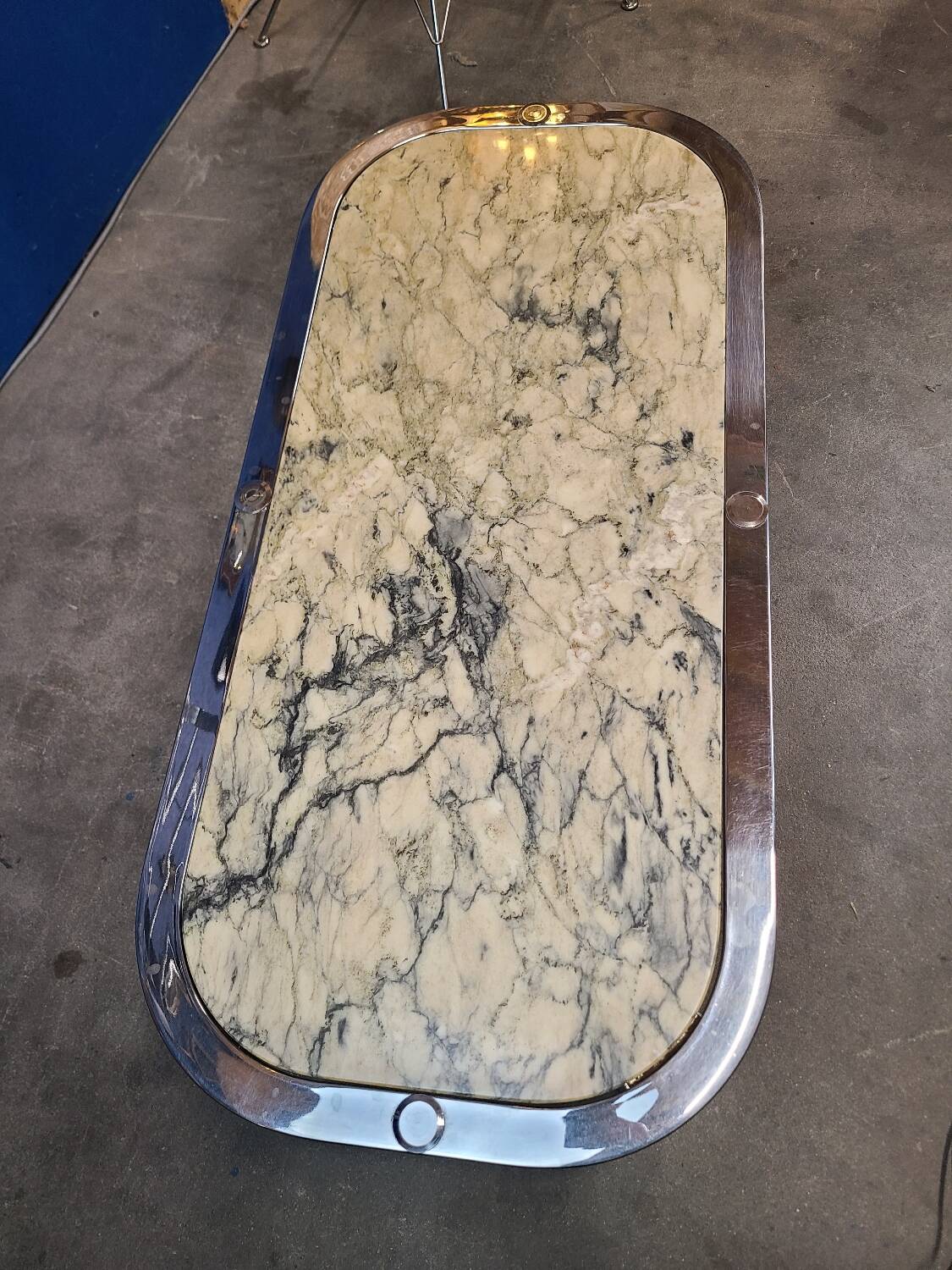 Italian design coffee table from the 70s, marble and chrome