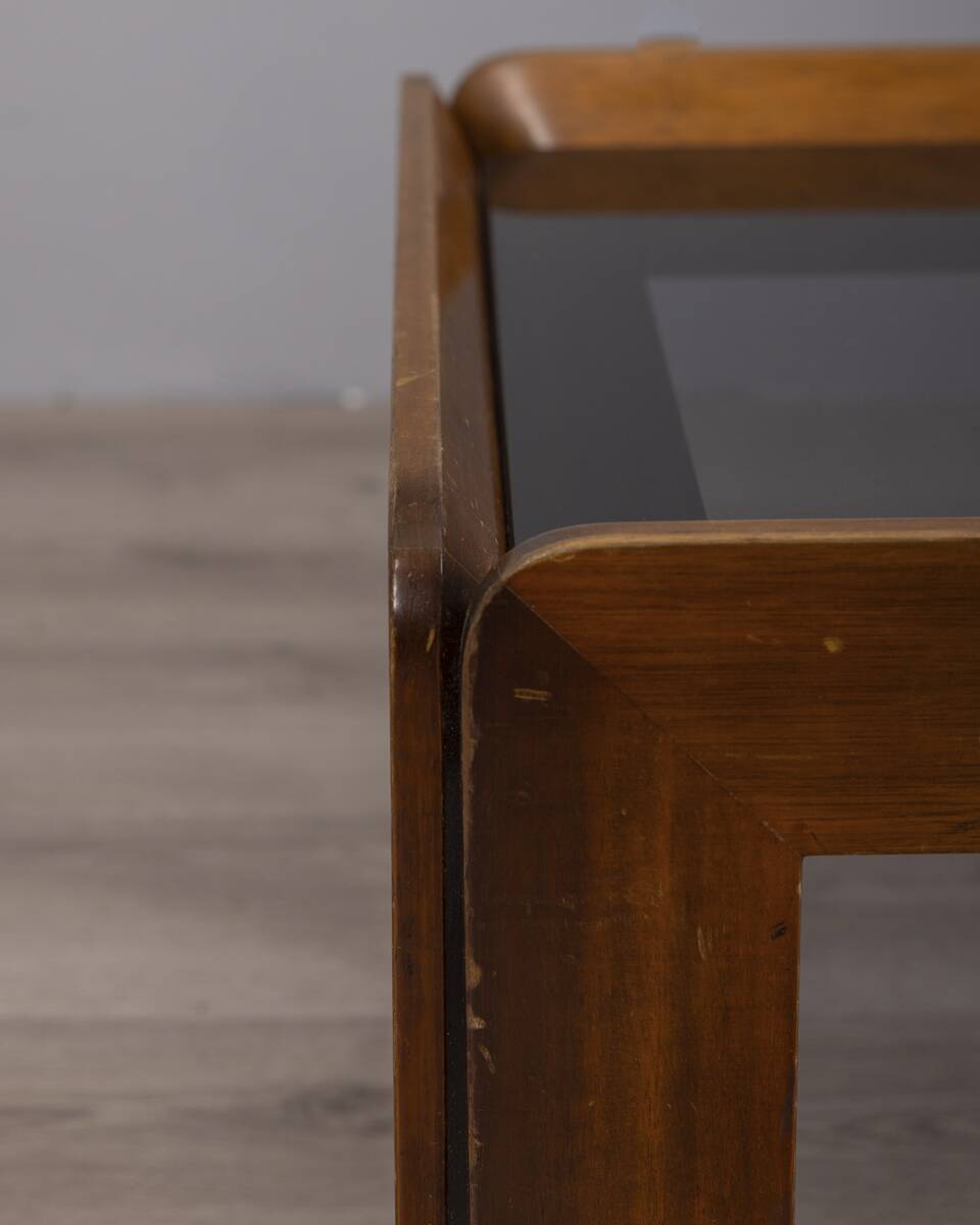 TABLE BASSE VINTAGE DES ANNÉES 1970 EN BOIS ET VERRE CONÇUE PAR AFRA ET TOBIA SCARPA