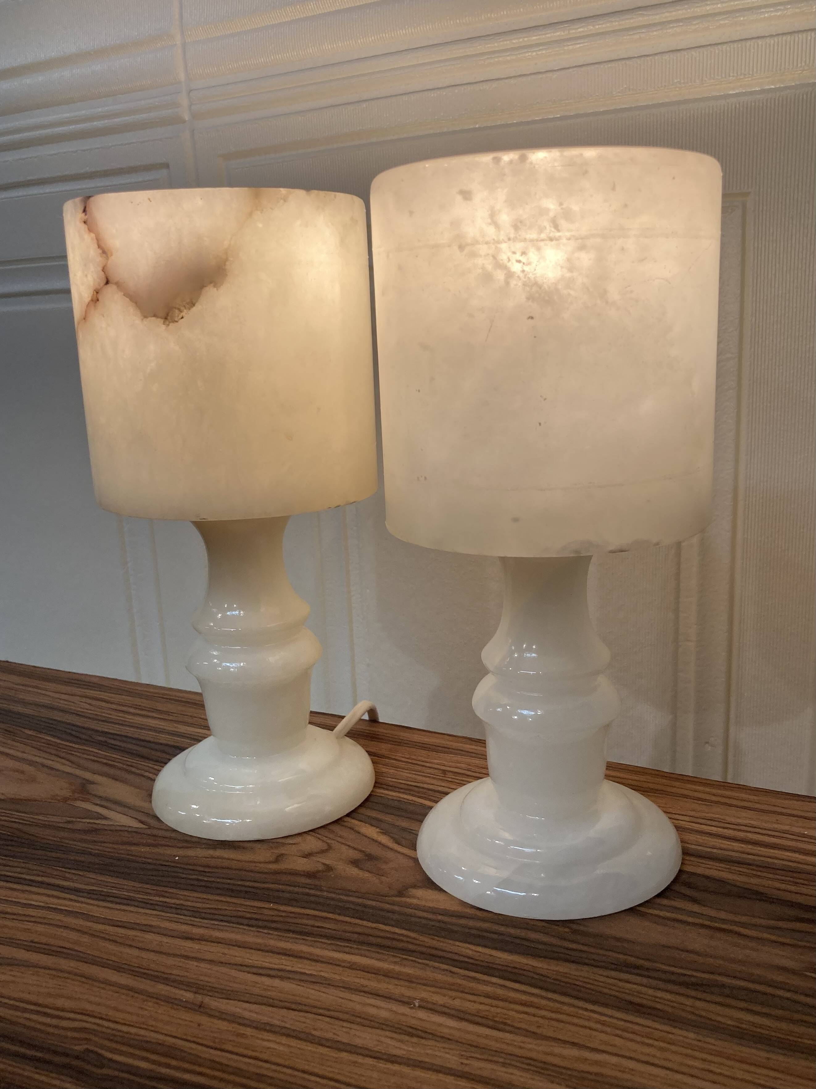 Paire de lampes en albâtre design 1950.