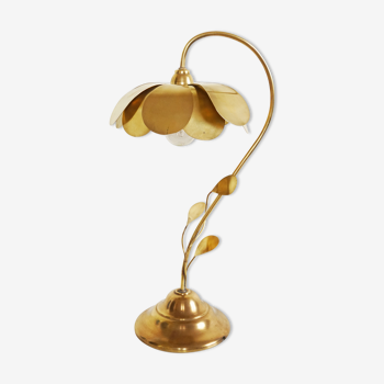 Flower vintage brass lamp