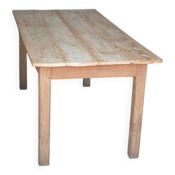 Farm table