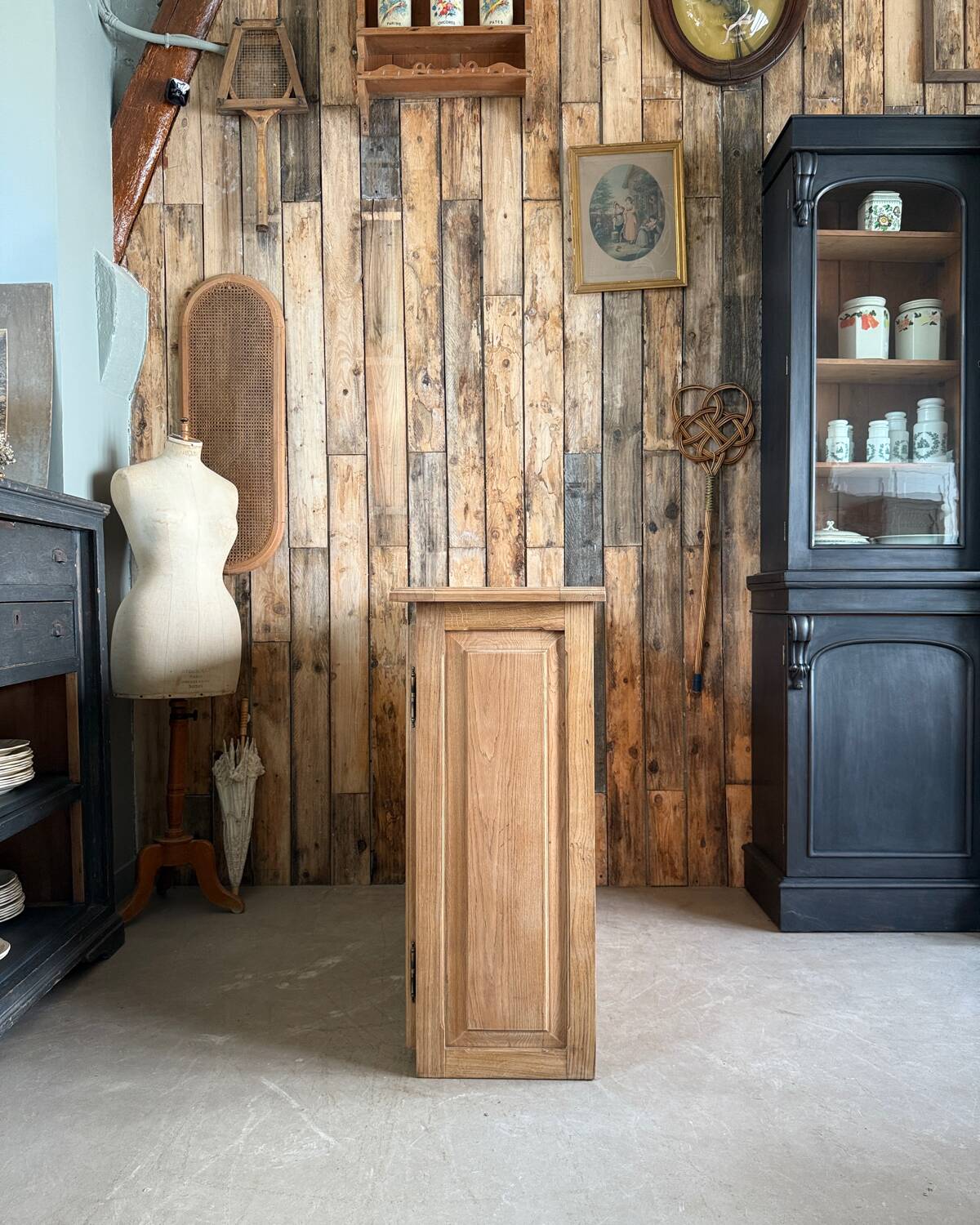 Large vintage oak sideboard (renovated)