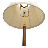 Mid-century floor lamp in brass and polished wood by Böhlmarks, Sweden, 1940s.