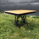 Dining table "Singer"