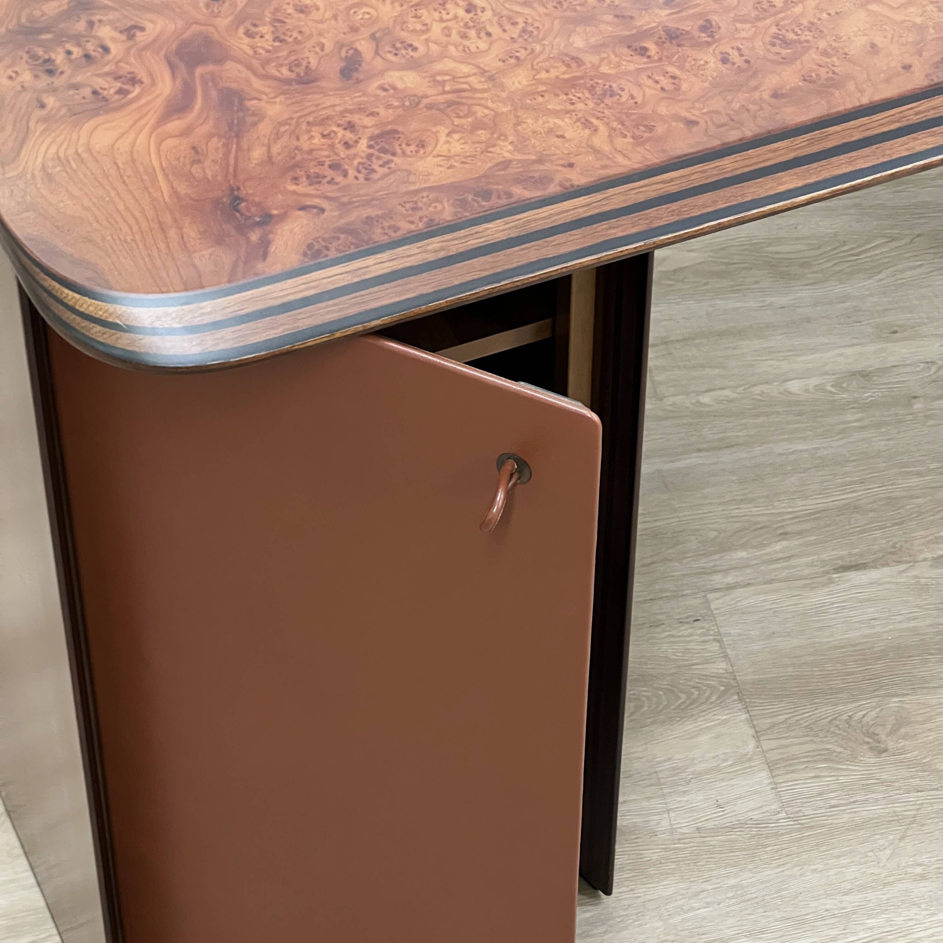 Afra & Tobia Scarpa "Artona" walnut burl Executive Desk for Maxalto 1975