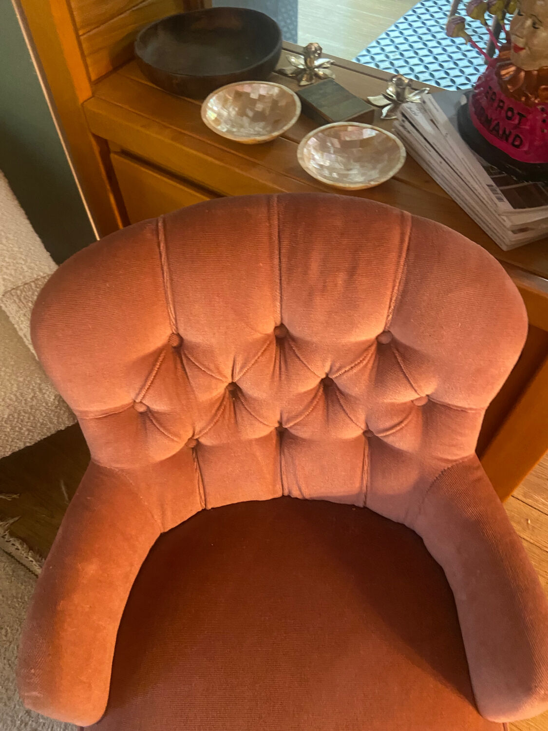 Vintage toad armchair