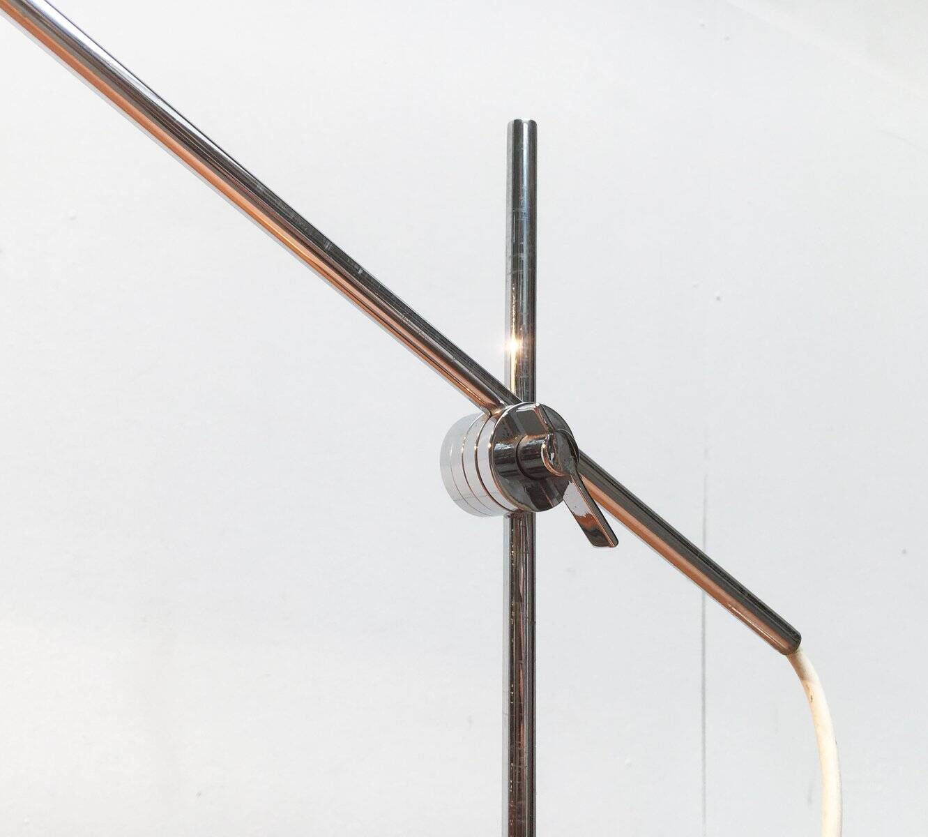 Mid-century minimalist table lamp