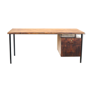 Bureau vintage fabriqué dans les