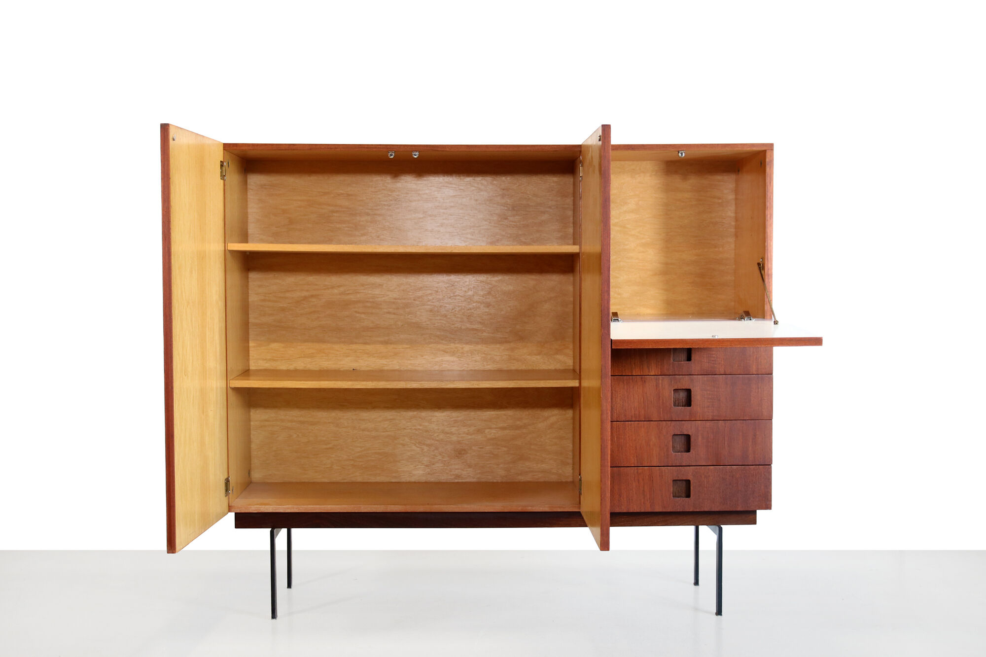 Teak Hulmefa Propos series highboard