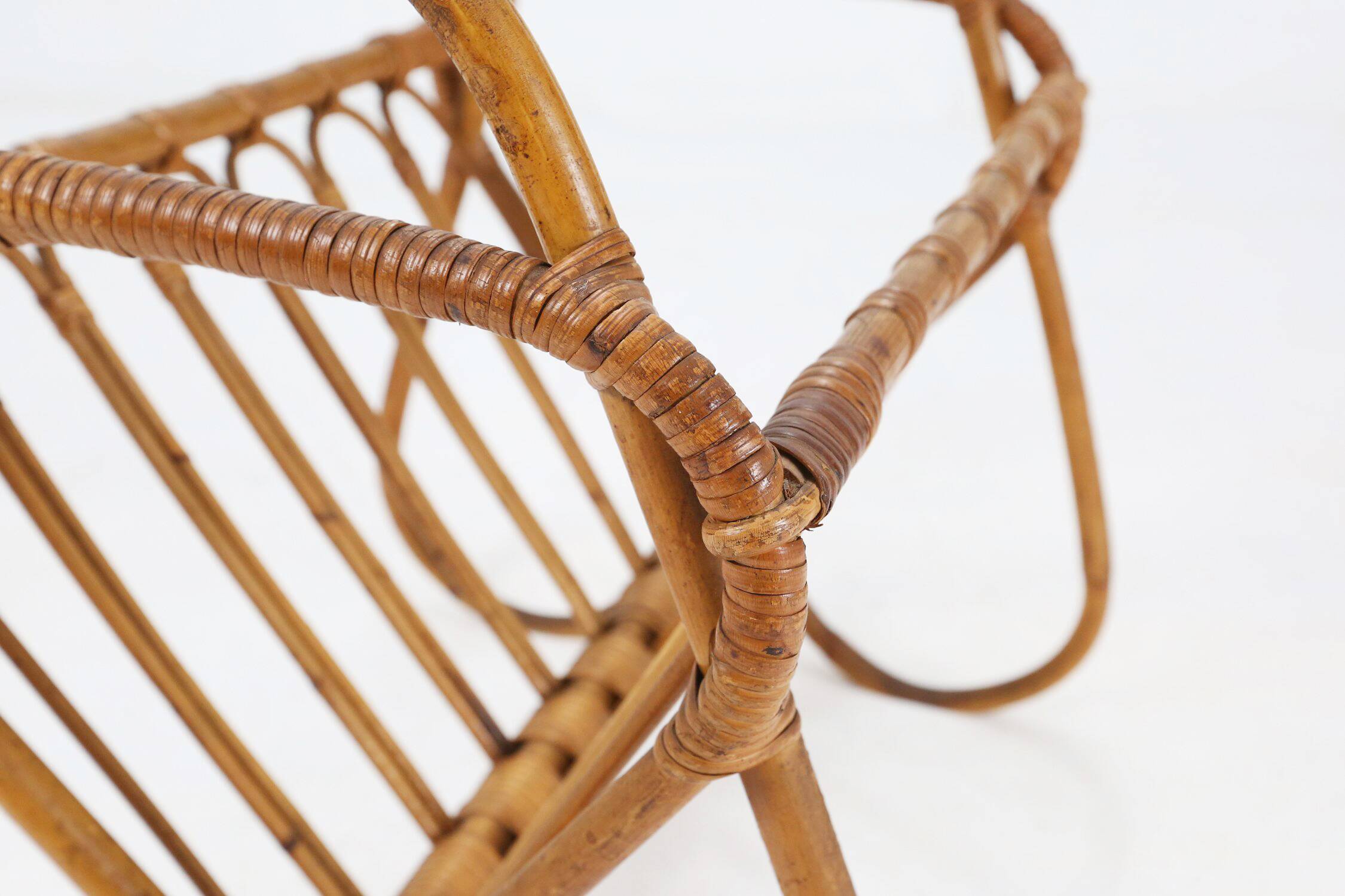 French Vintage fifties rattan magazine rack