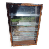 Shelved unit