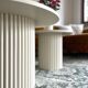 table basse ronde cannelée beige clair Ø 70 cm