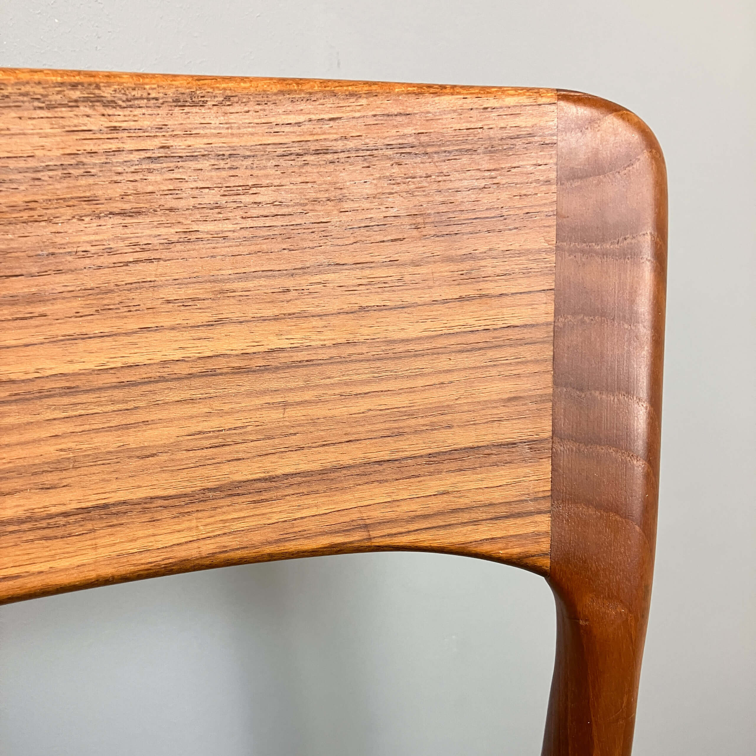 Set of 6 dining chairs by Henning Kjaernulf for Korup Stolefabrik, teak and leather, 1960s