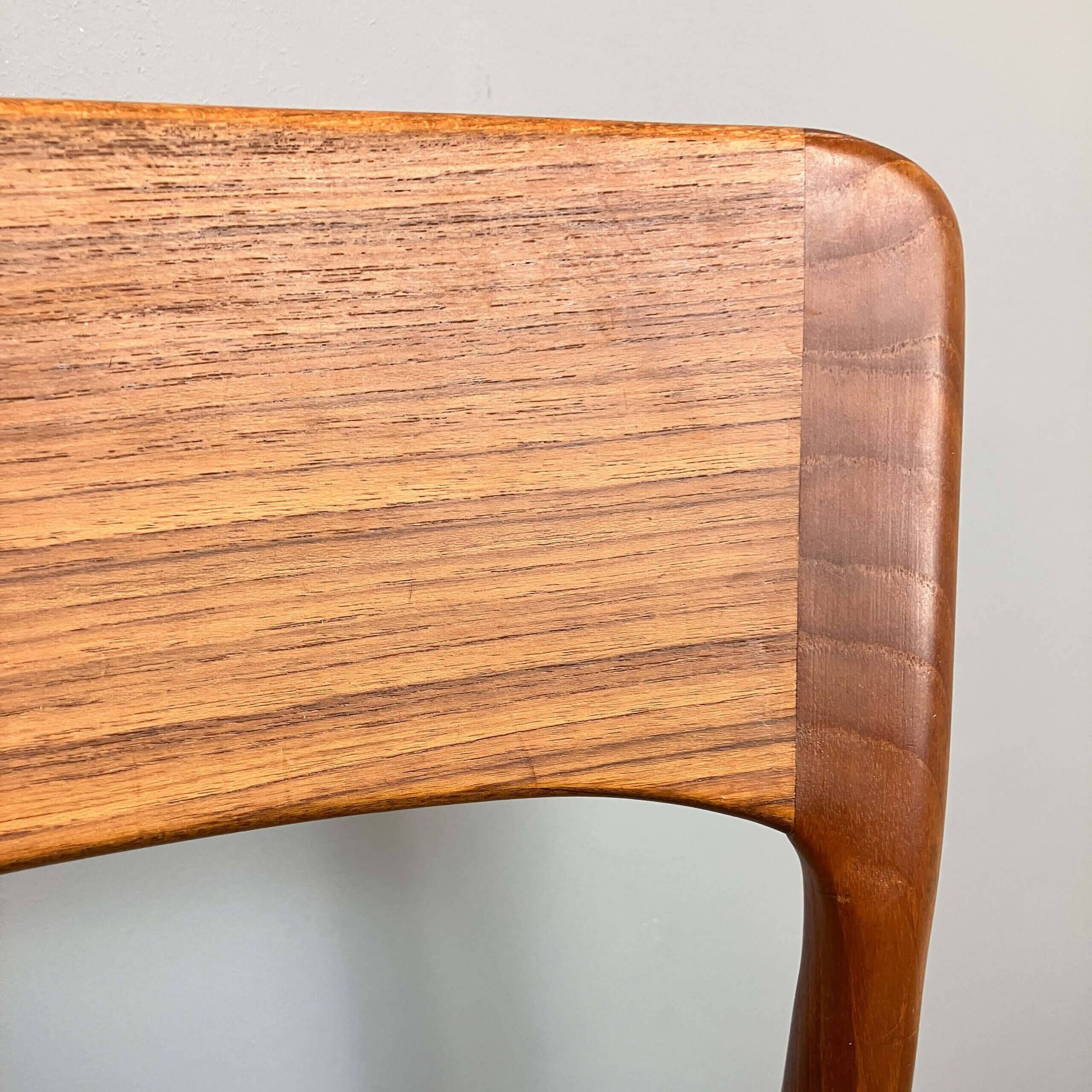Set of 6 dining chairs by Henning Kjaernulf for Korup Stolefabrik, teak and leather, 1960s.