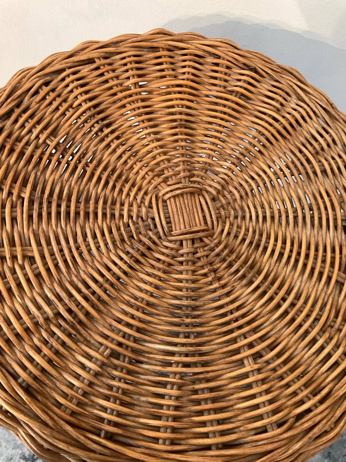 Vintage stool in rattan and woven wicker