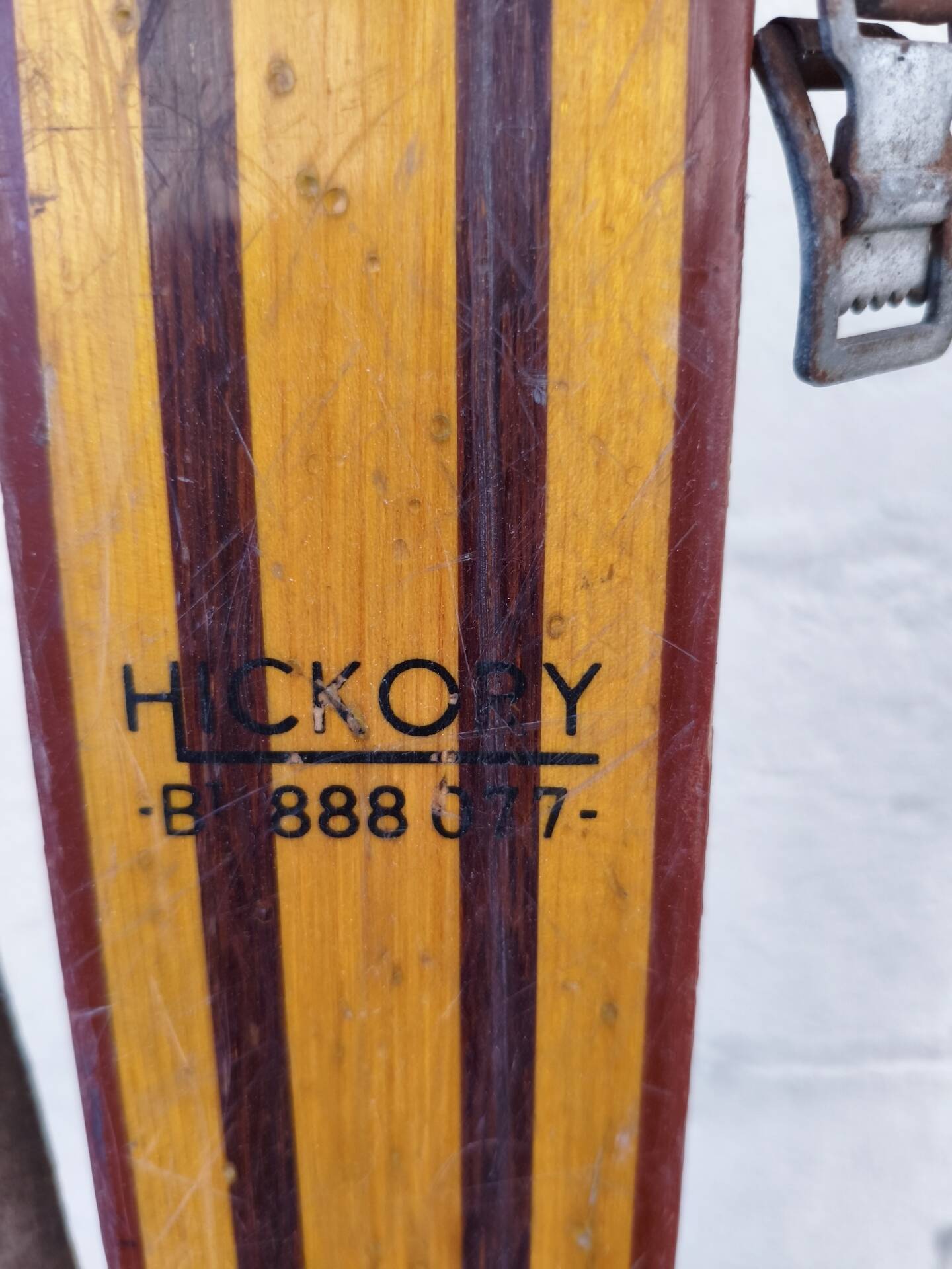 Rossignol competition ski pair 41 Hickory