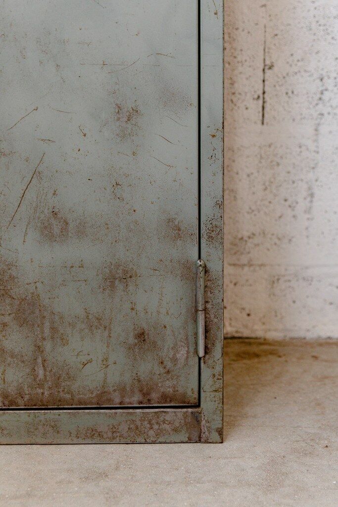 Metal industrial cloakroom