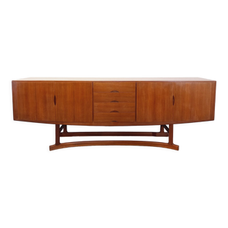 Vintage Scandinavian teak row from the 60s by Danish designer Johannes Andersen for Hans Bec