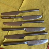 Set of 6 folded metal knives