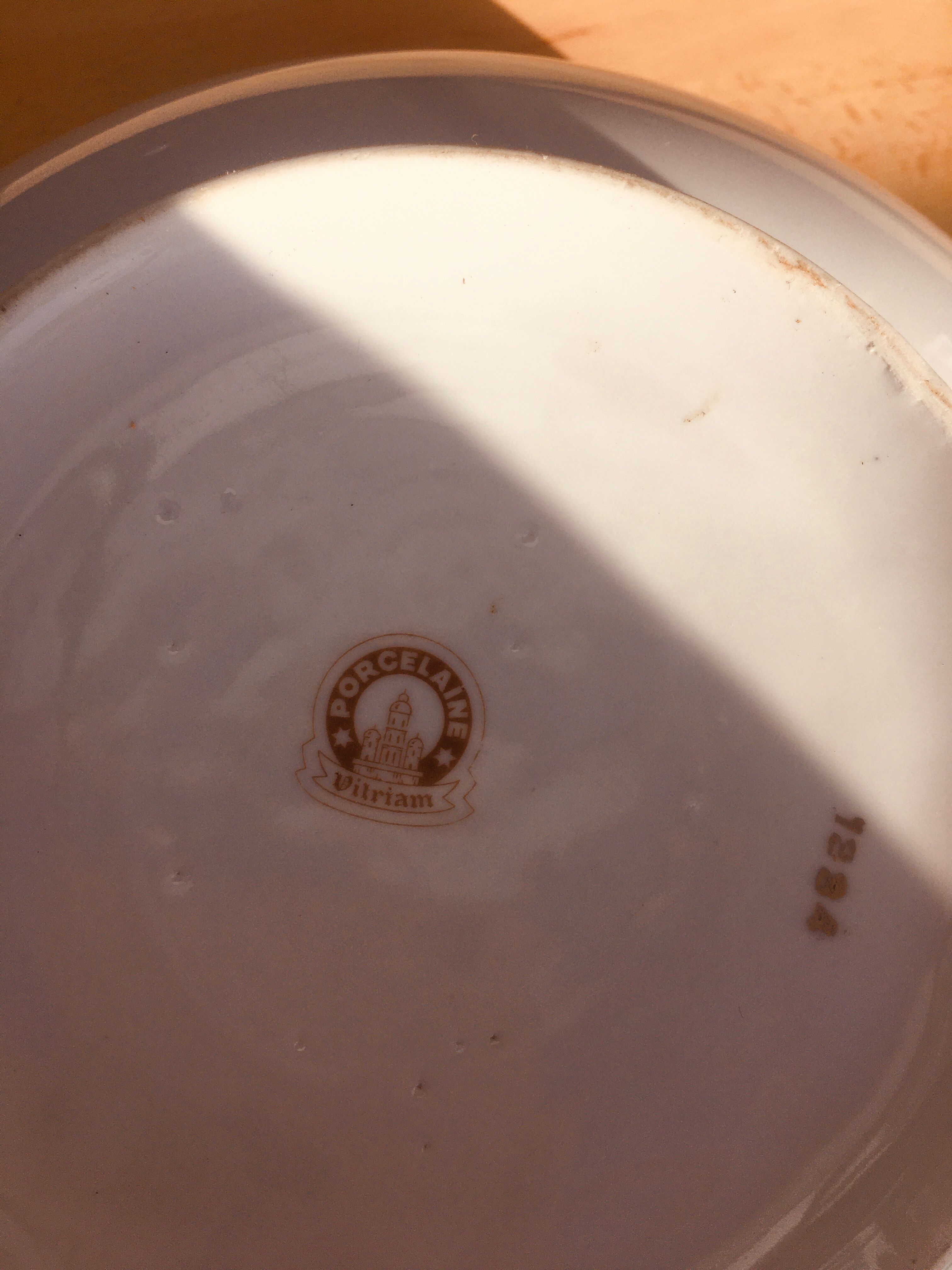 Vitriam porcelain soup