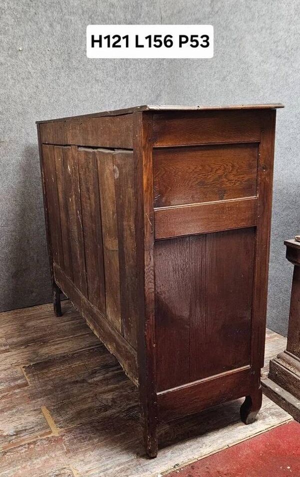 Buffet bas ancien en chêne massif – Style régional / époque Louis XV - XVII