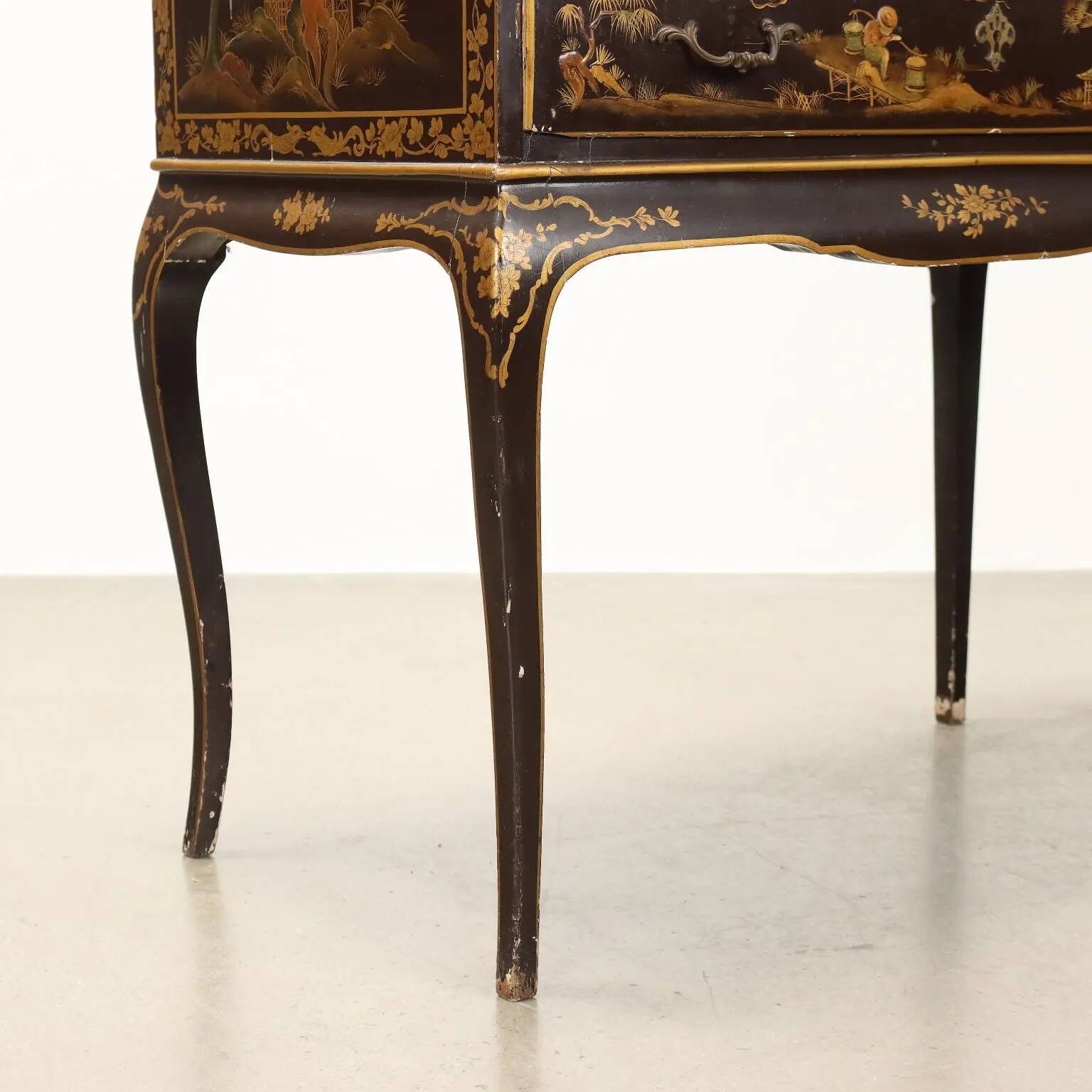 Antique Chinese-style walnut drop-leaf secretary cabinet, Italy, 20th century.