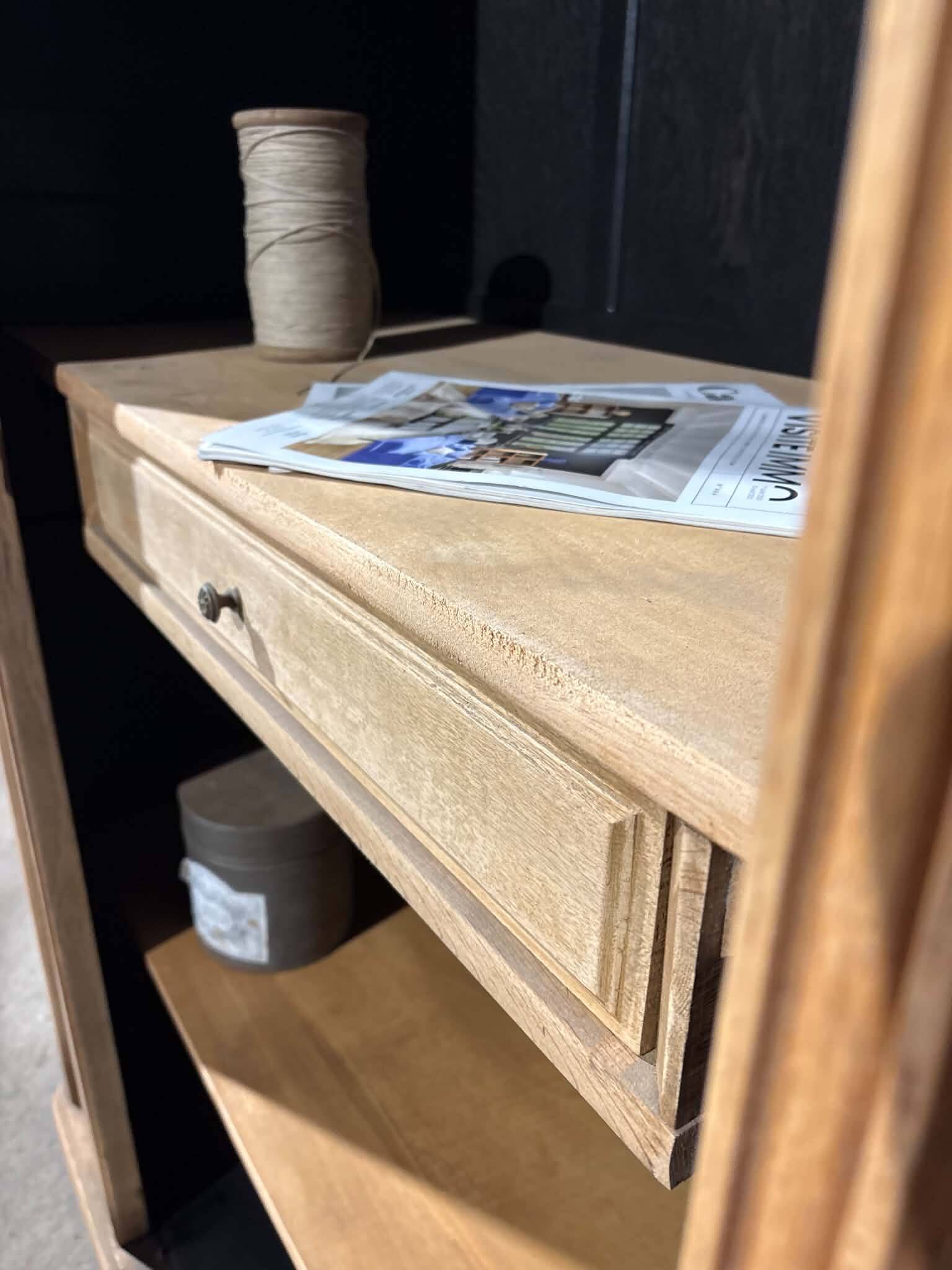 Library / open cabinet