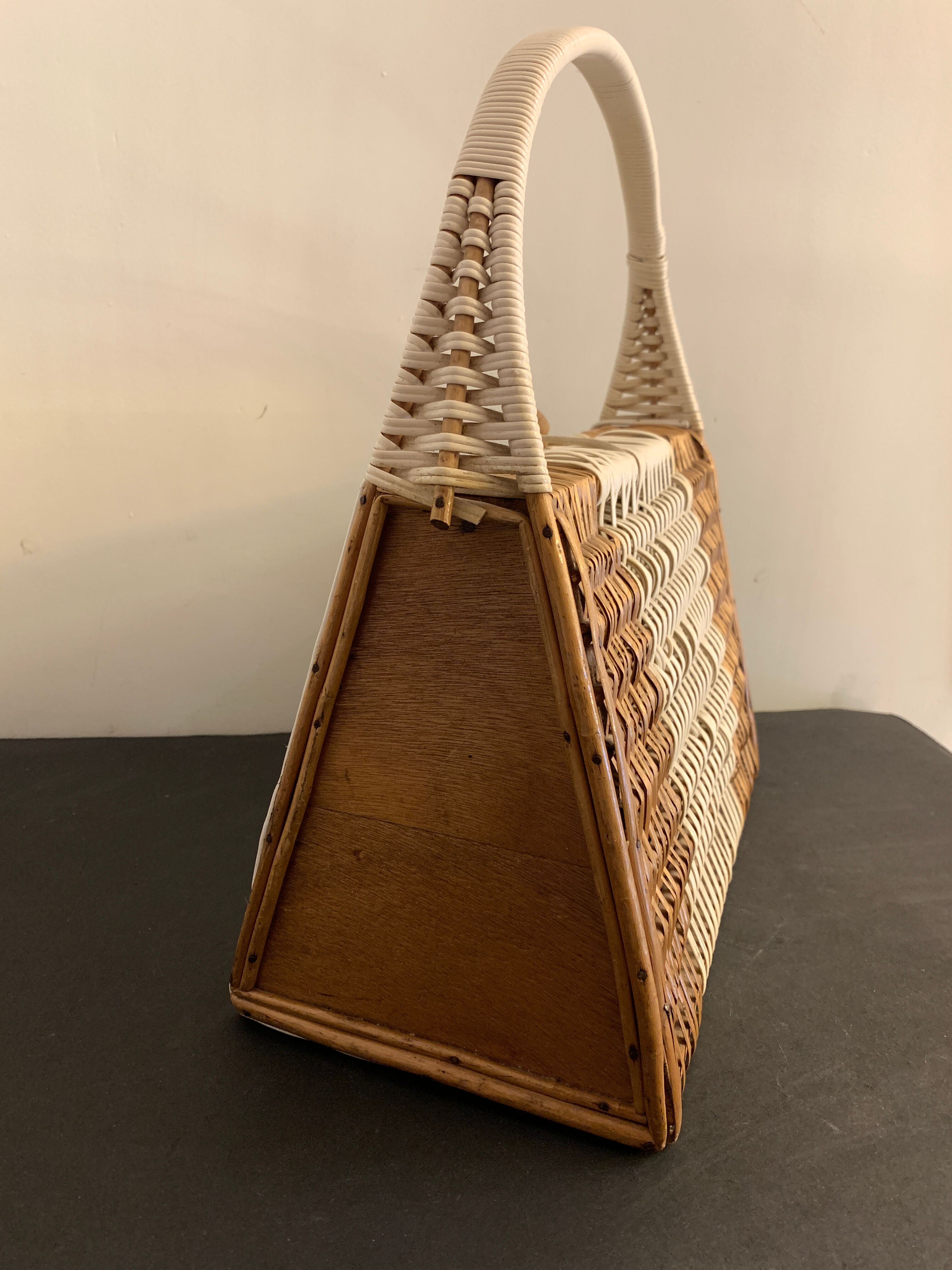 Rattan handbag and scoubidou's threads, 1950