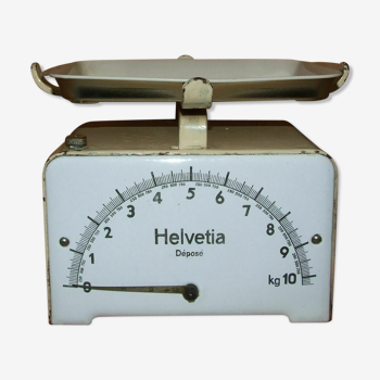 Helvetia kitchen scale with enamelled plate