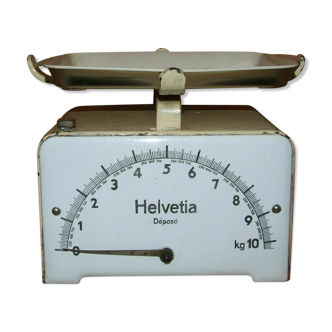 Helvetia kitchen scale with enamelled plate