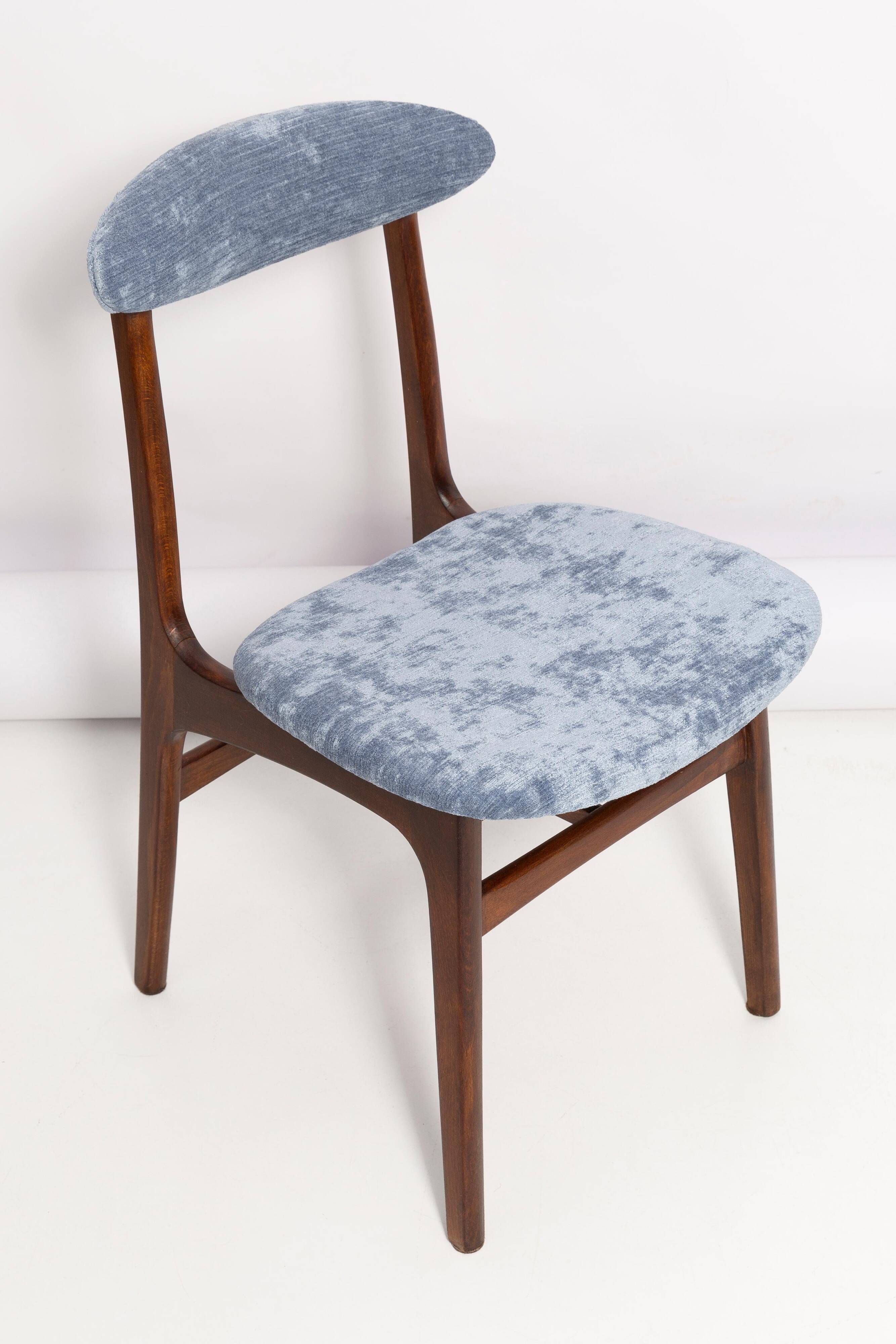 Pair of vintage lavender velvet chairs from the mid-century, designed by Rajmund Hałas, Poland, 1960.