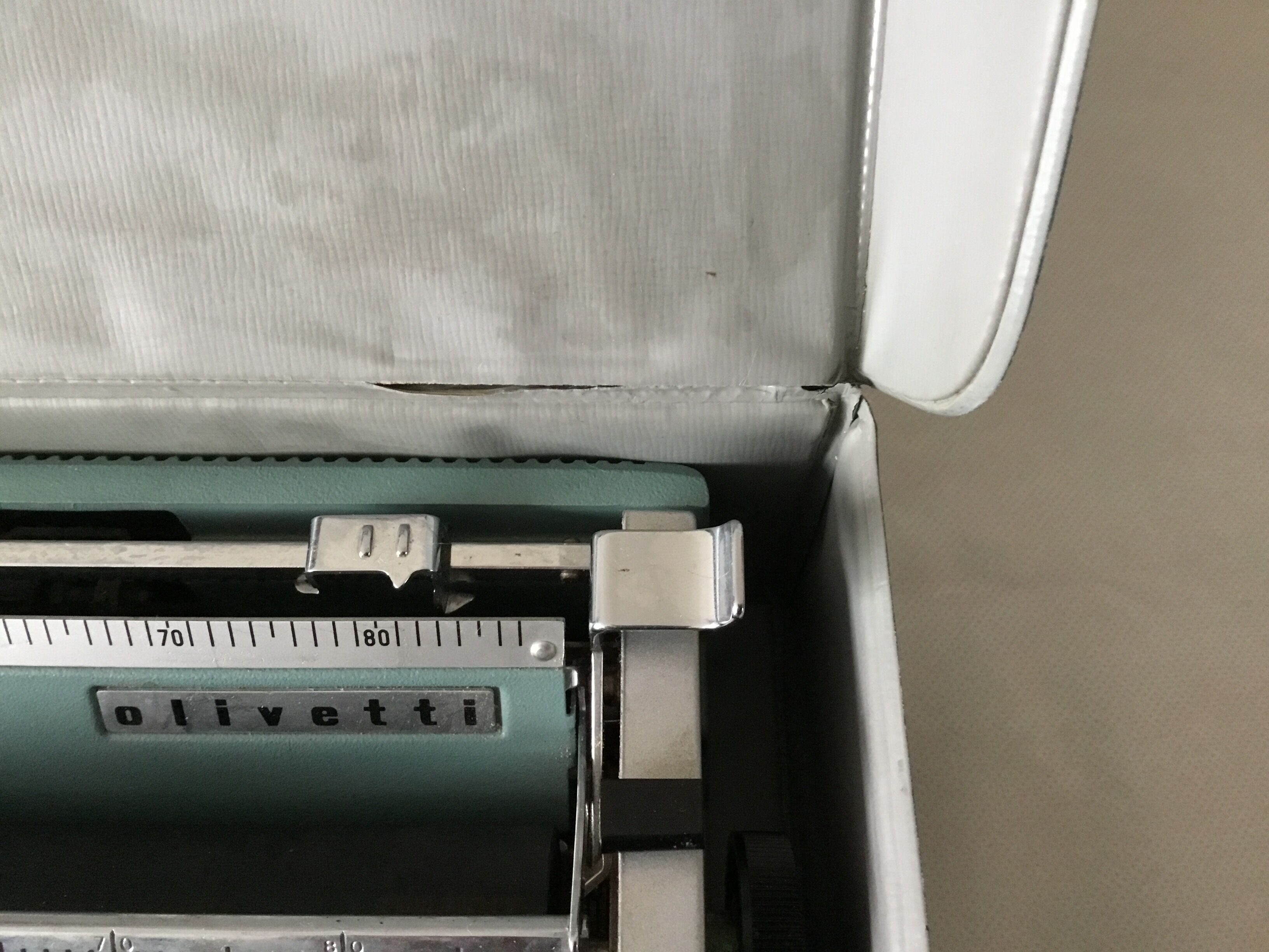 Typewriter olivette lettera 32