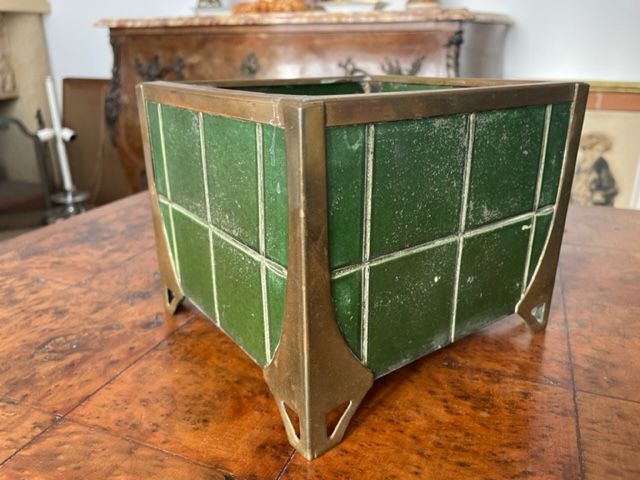 Pot cover in sheet metal and brass Art Nouveau Vienna Secession.