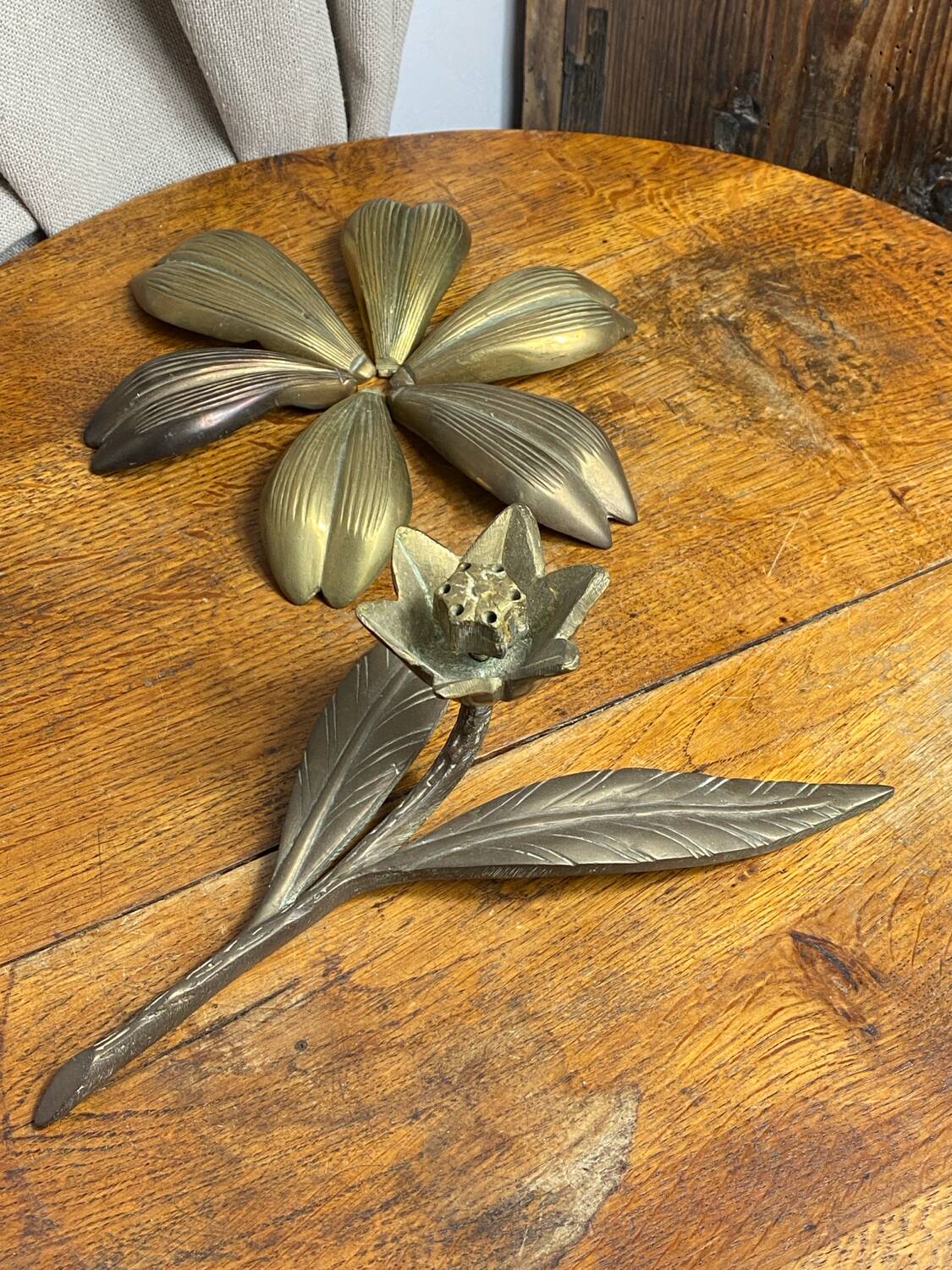 Cendrier fleur en bronze 