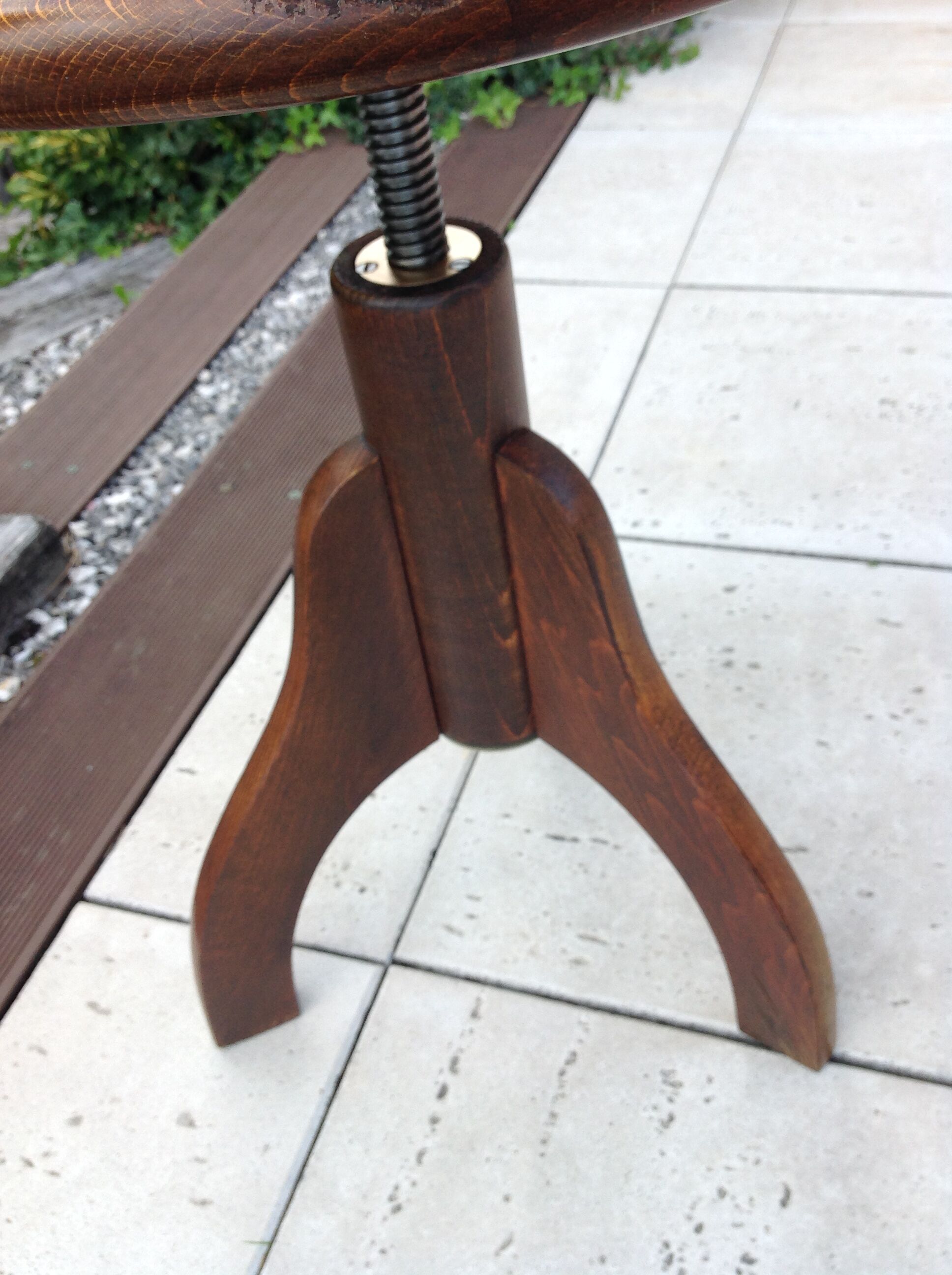 Old piano stool tripod feet / vintage 60s-70s