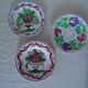 3 assiettes  plates sarreguemines, fleurs faience ancienne rouge et vert