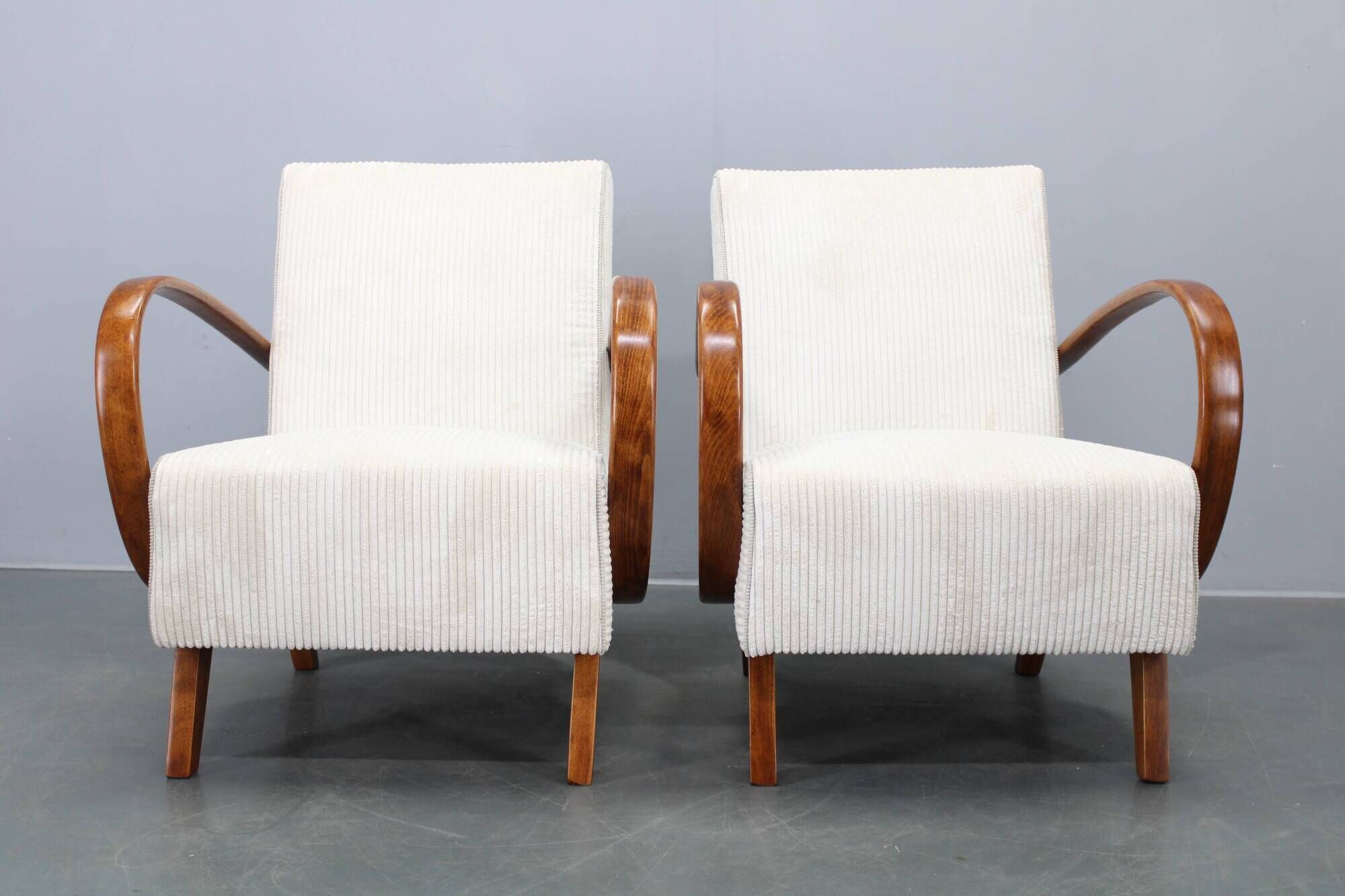 Pair of Art Deco armchairs by Jindřich Halabala, 1940s