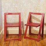 Folding chairs red color