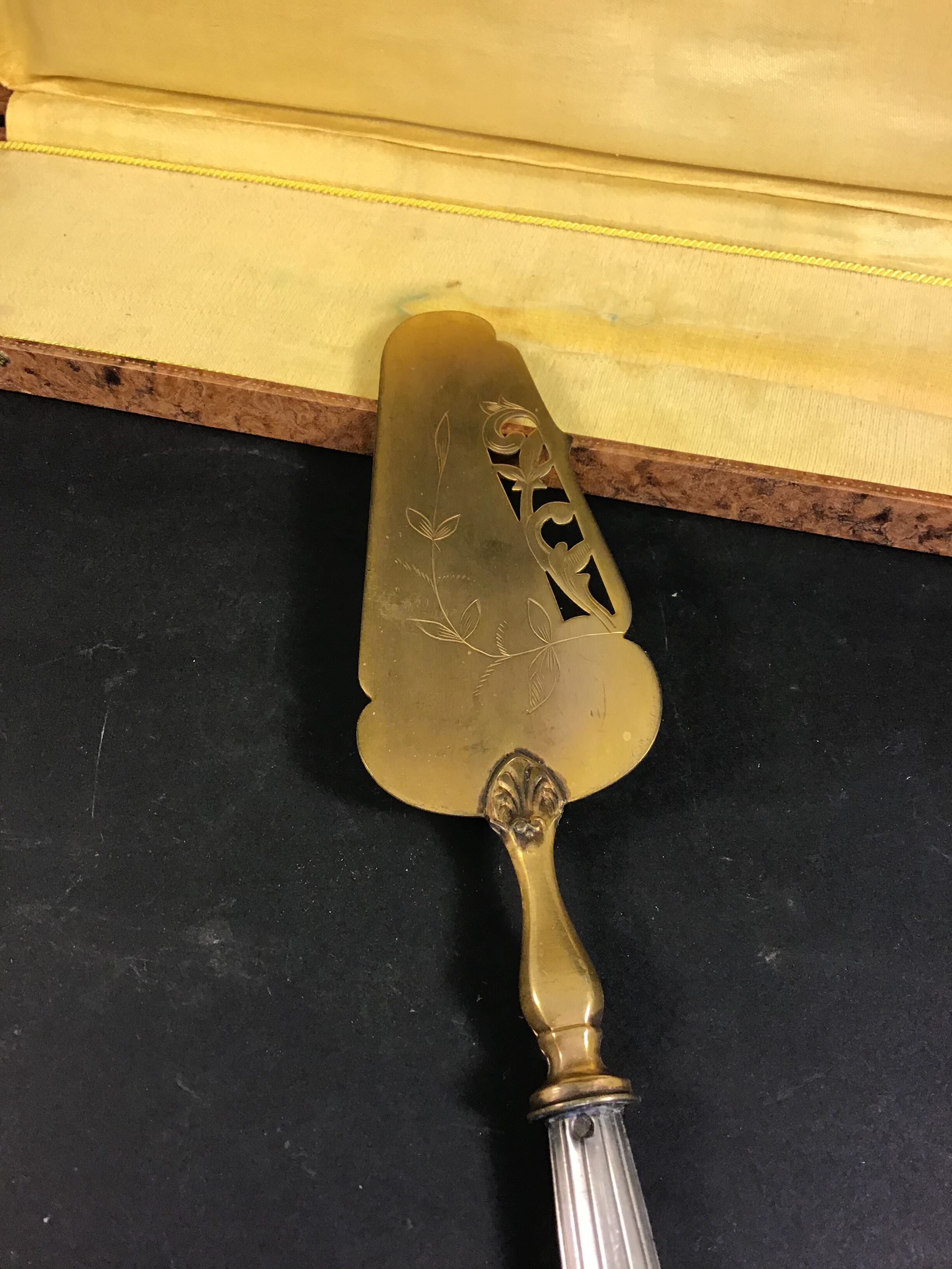 Silver metal pie shovel