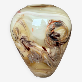 Vase en verre soufflé