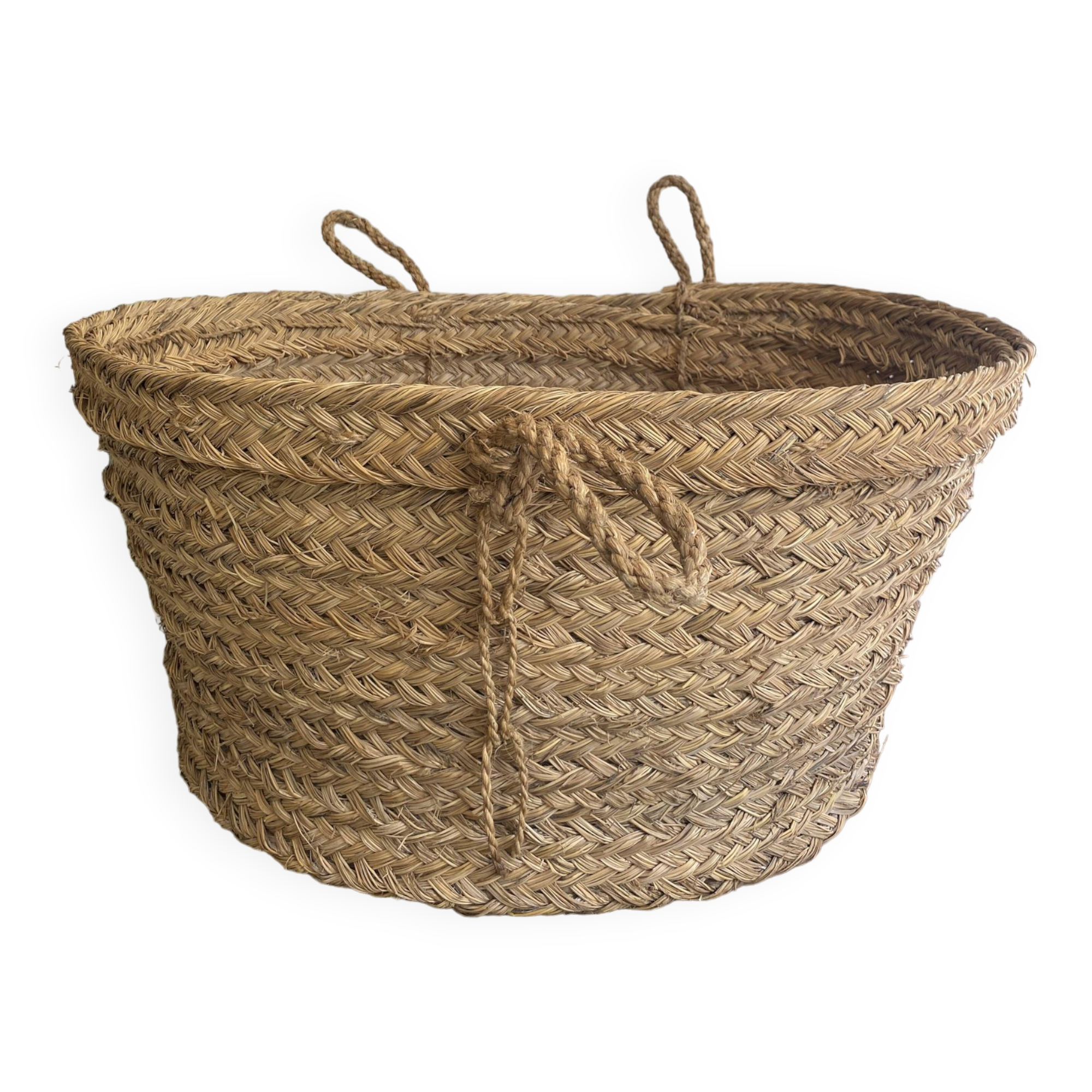 XXL woven straw basket