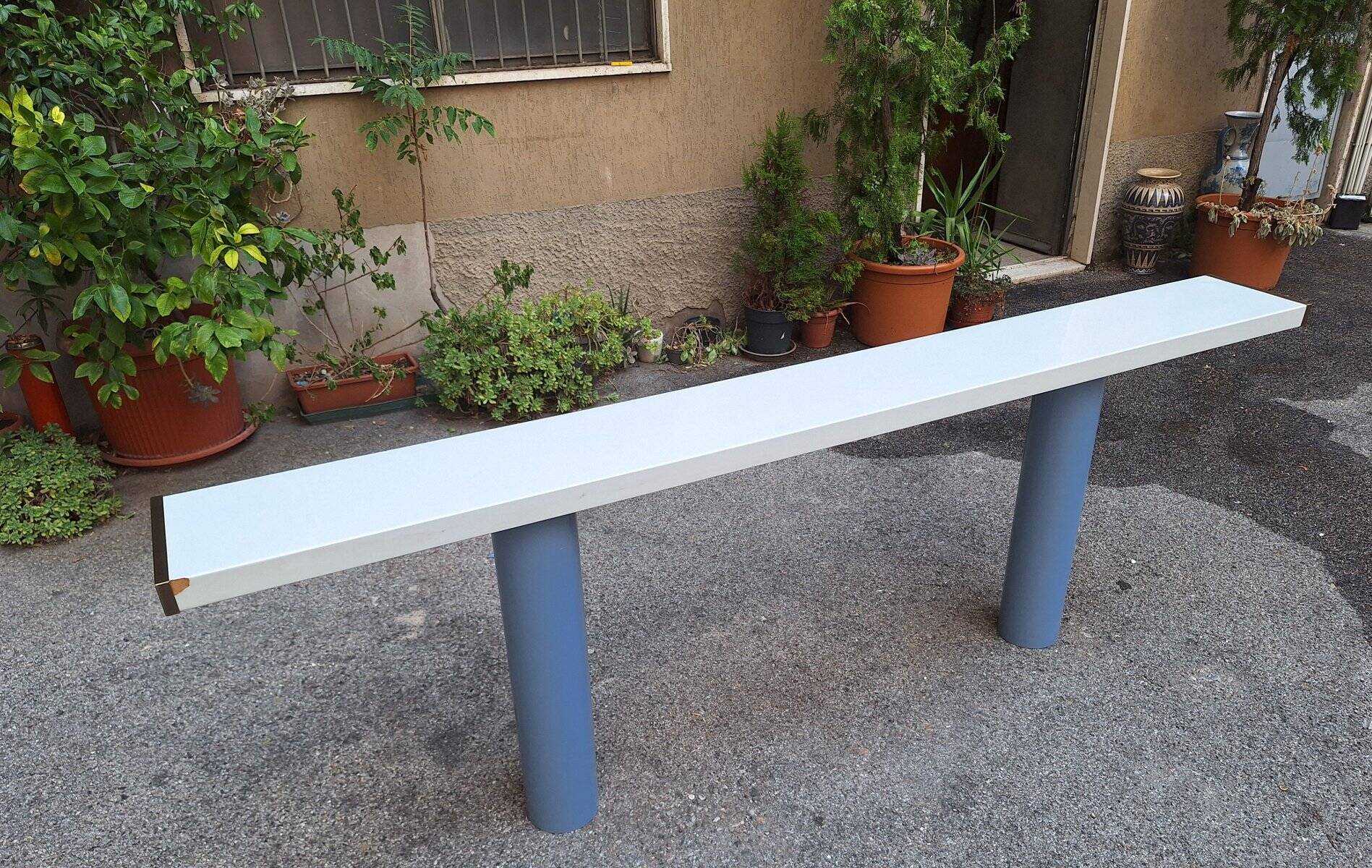 Console in White Lacquer with Cylindrical Plastic Legs by Tresoldi Salvati, 1980s