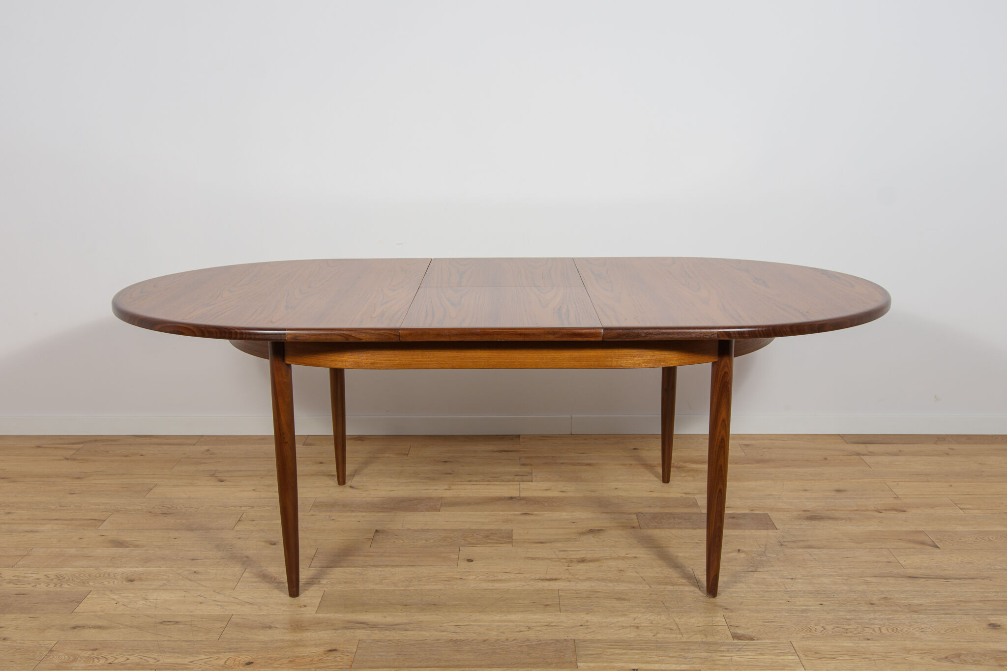 Mid-Century Oval Teak Extending Dining Table from G-Plan, United Kingdom, 1960s