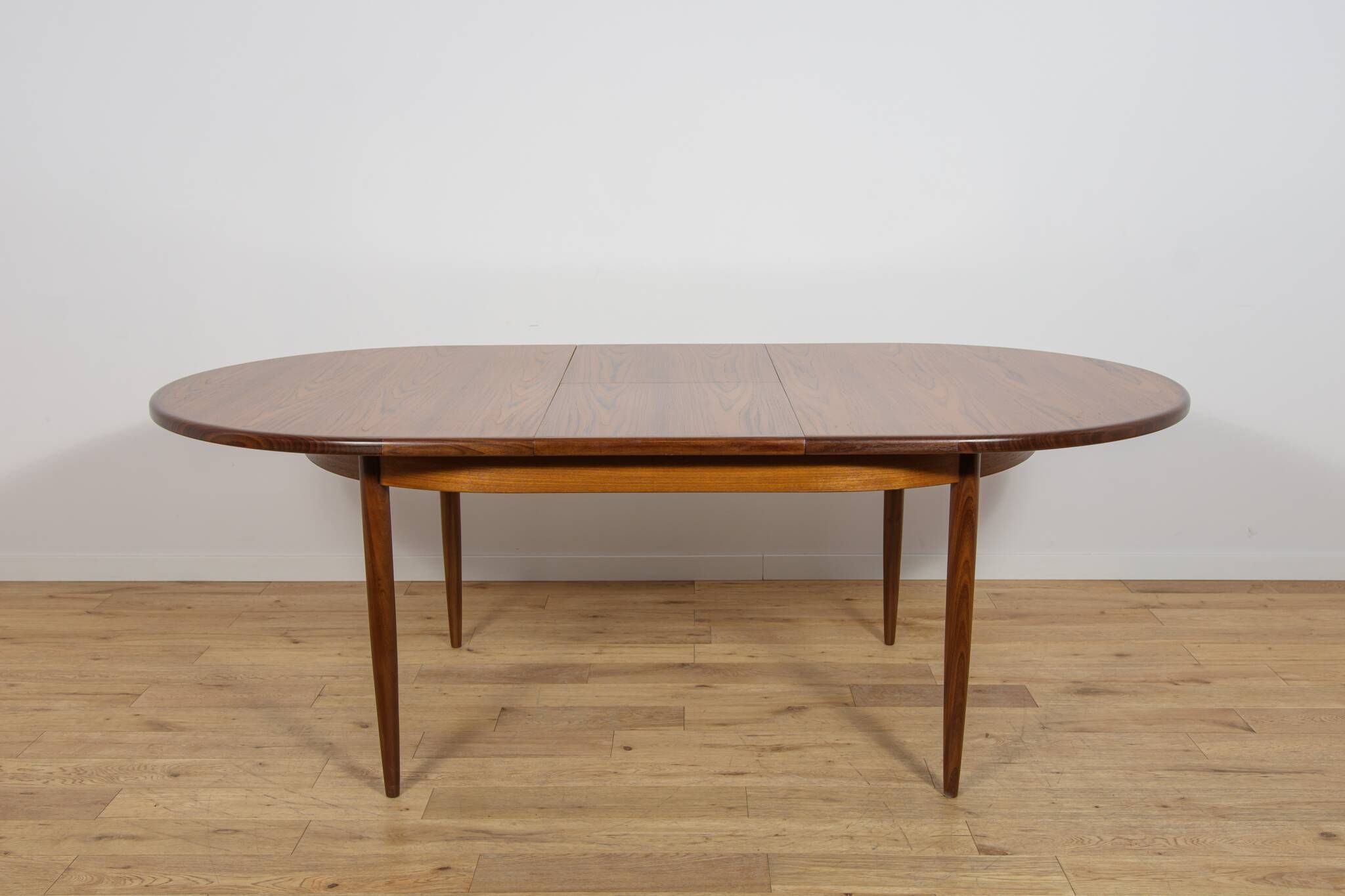 Mid-Century Oval Teak Extending Dining Table from G-Plan, United Kingdom, 1960s