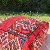 Decorative yoga meditation pouf in natural wool