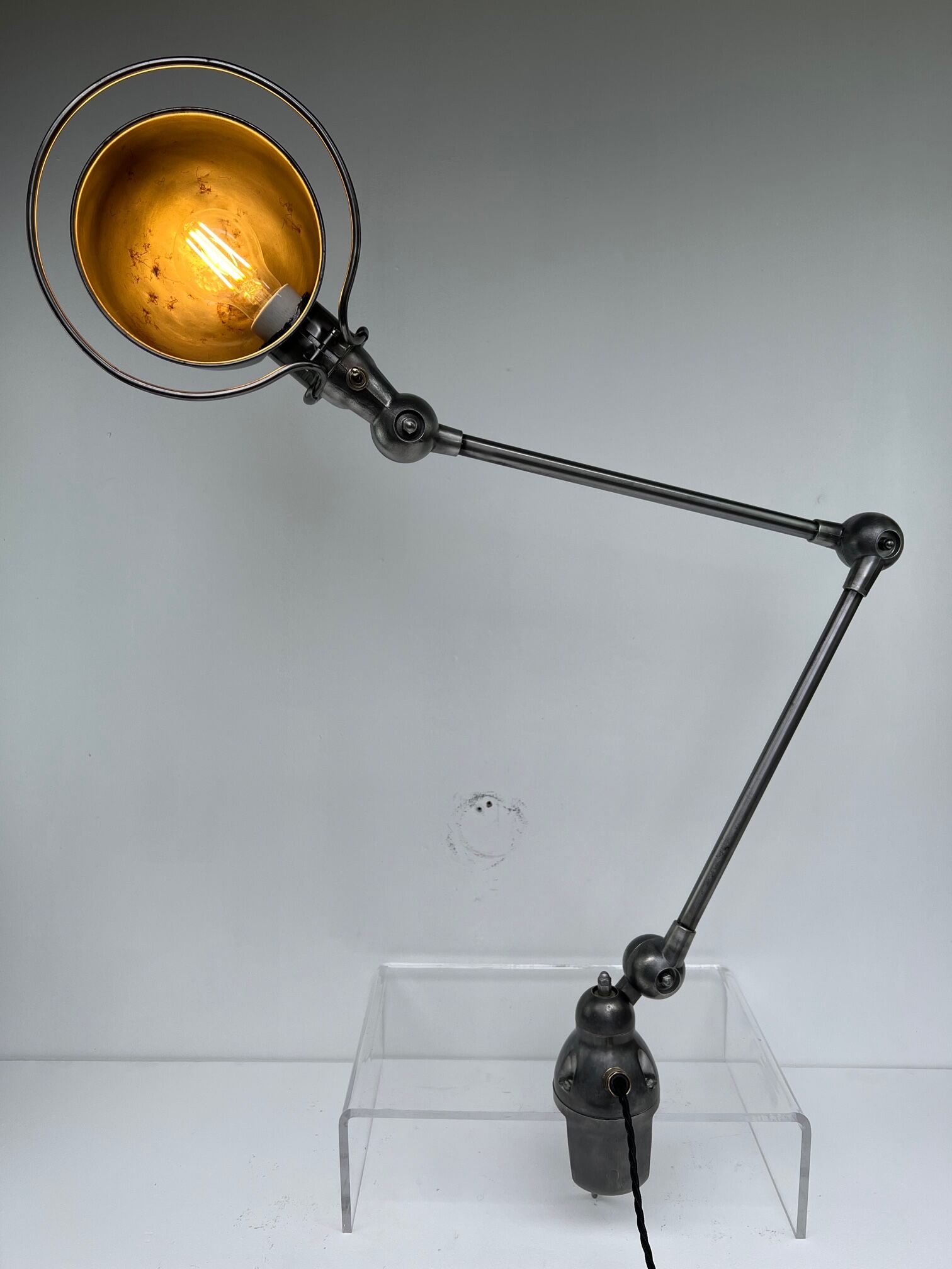 Jielde 2 arms lamp